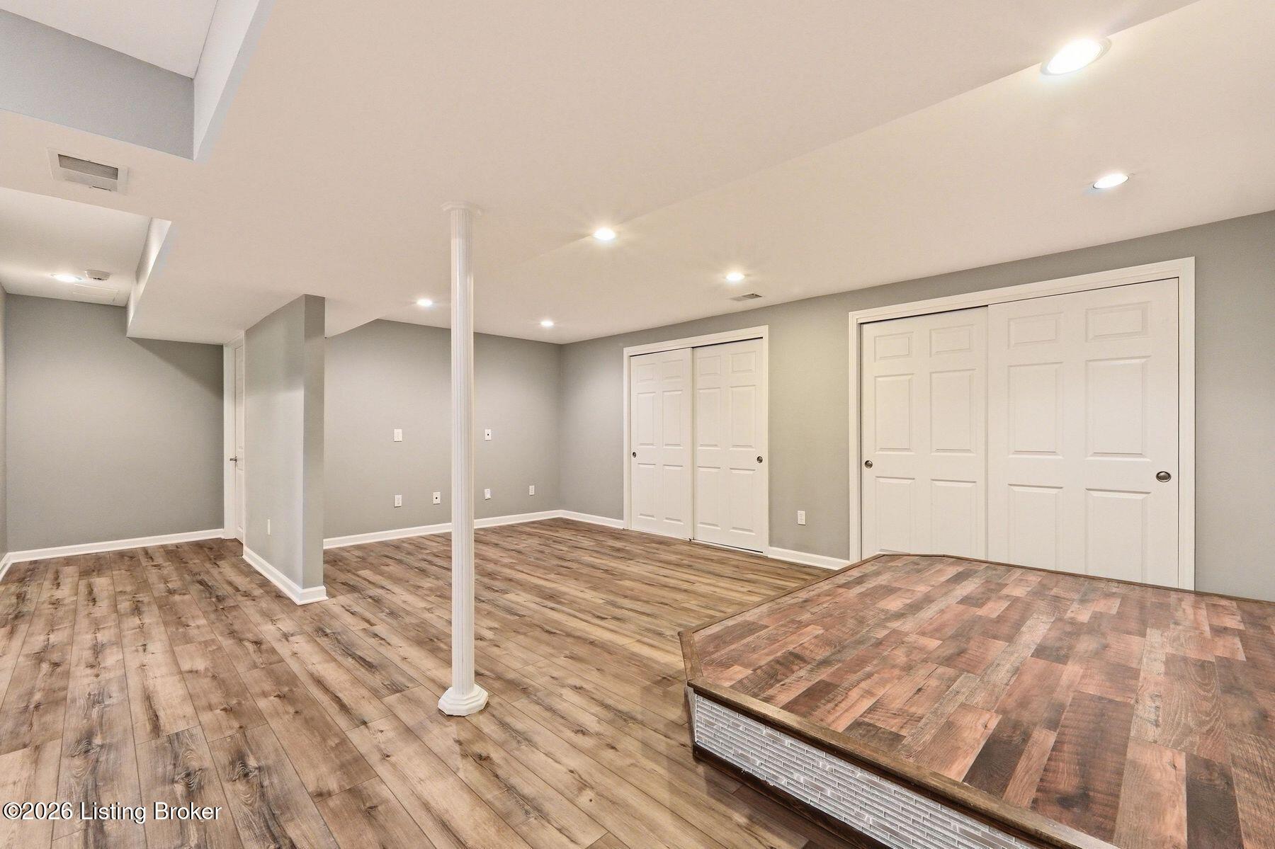 1118 Crosstimbers Dr
