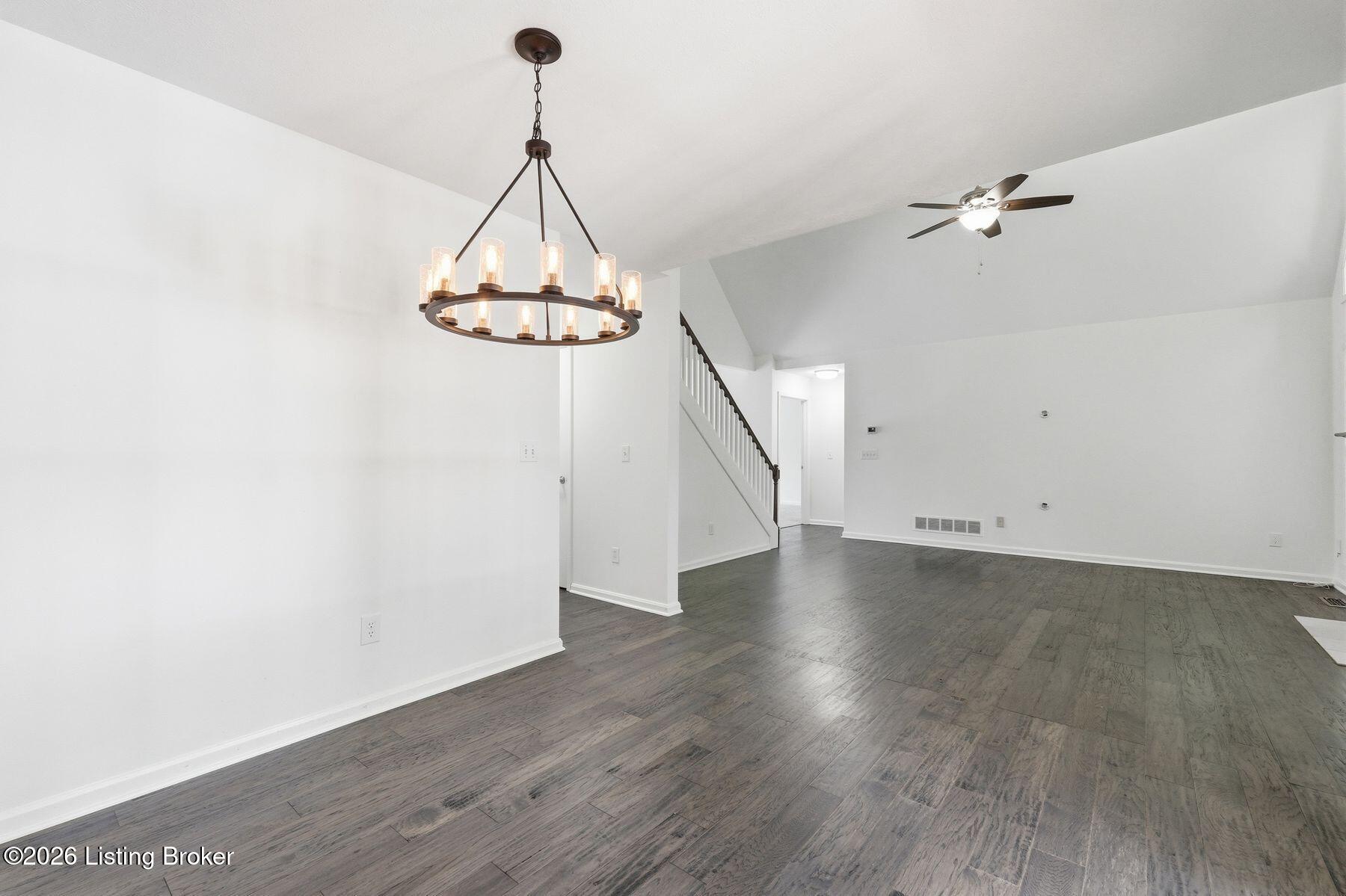 1118 Crosstimbers Dr