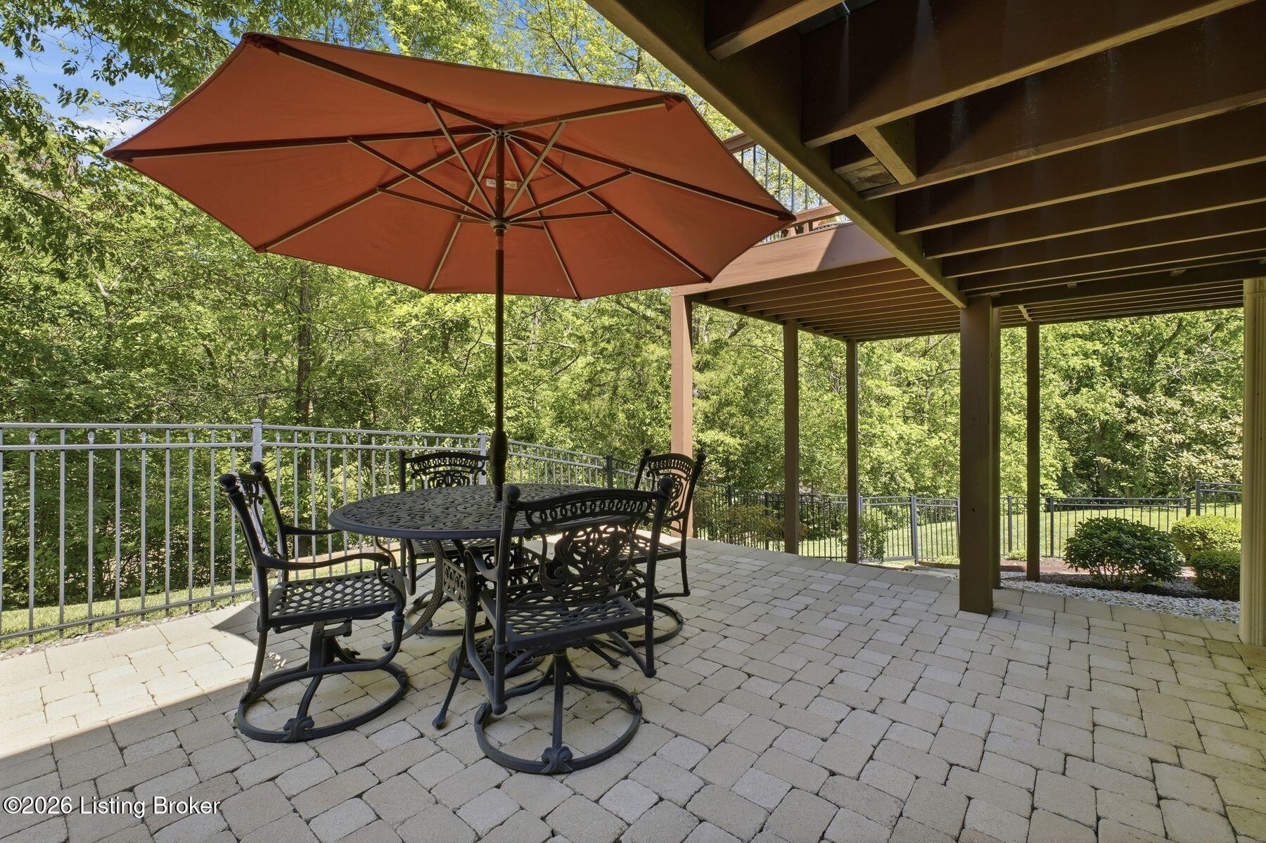 301 Maple Valley Rd
