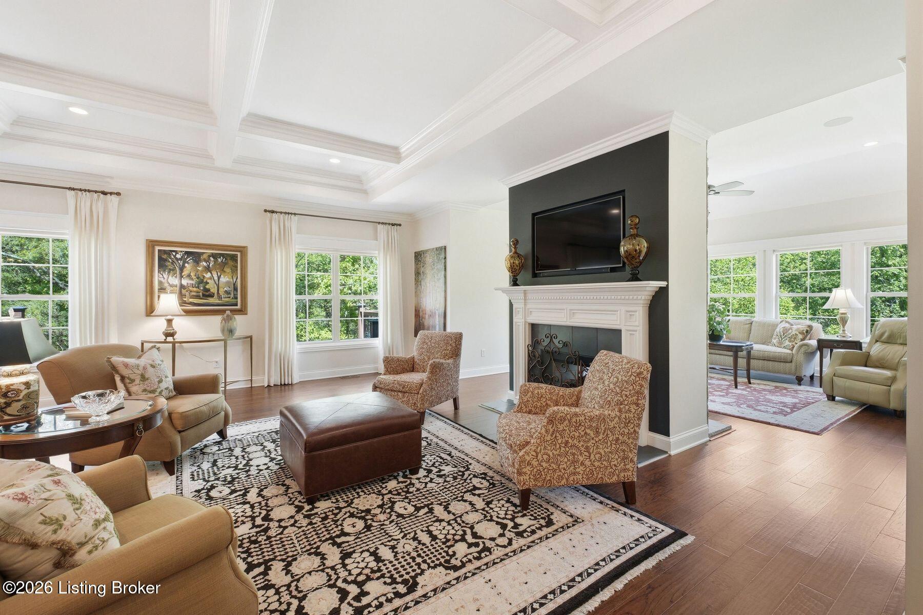 301 Maple Valley Rd