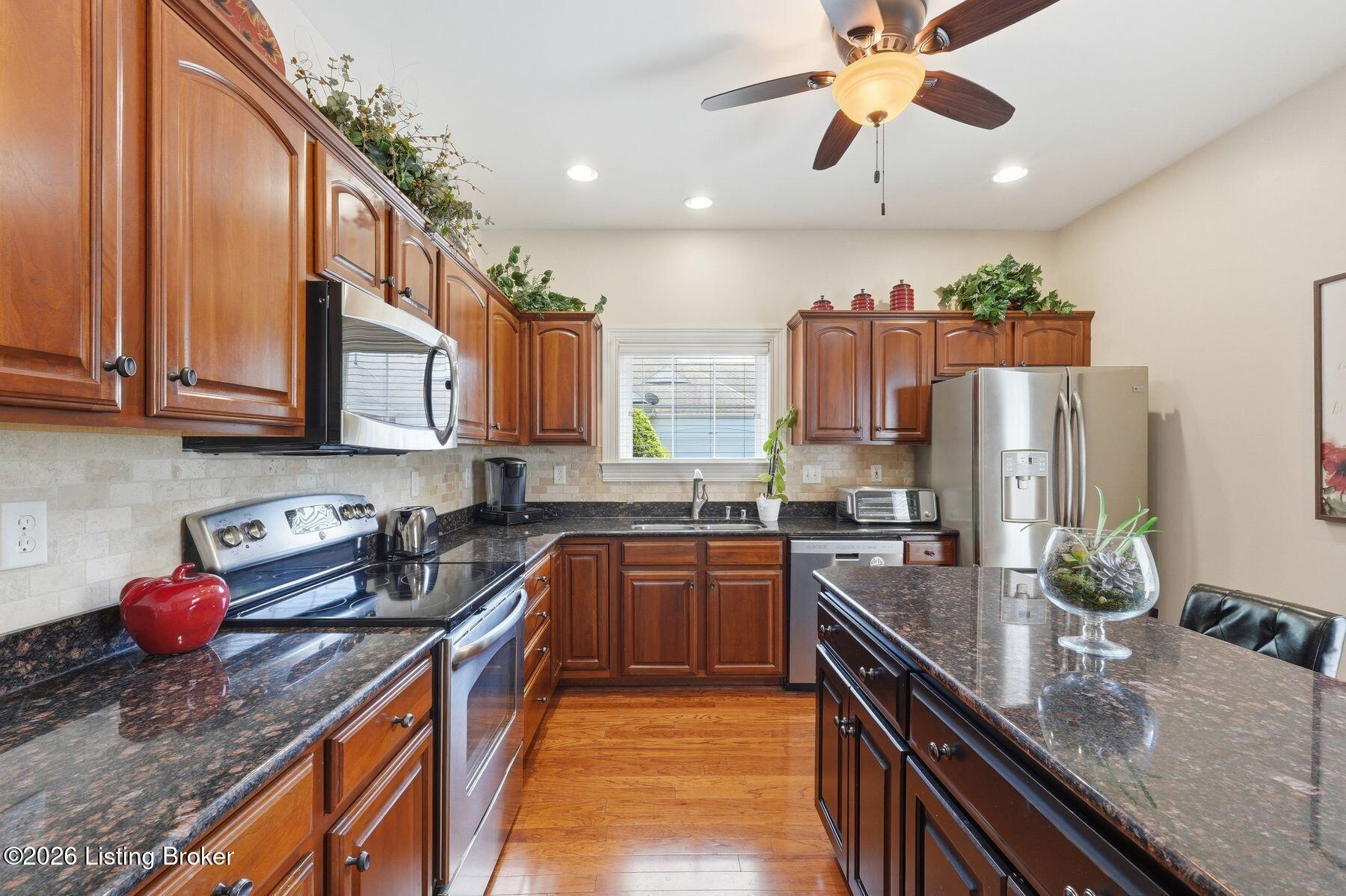 3823 Spring Arbor Dr