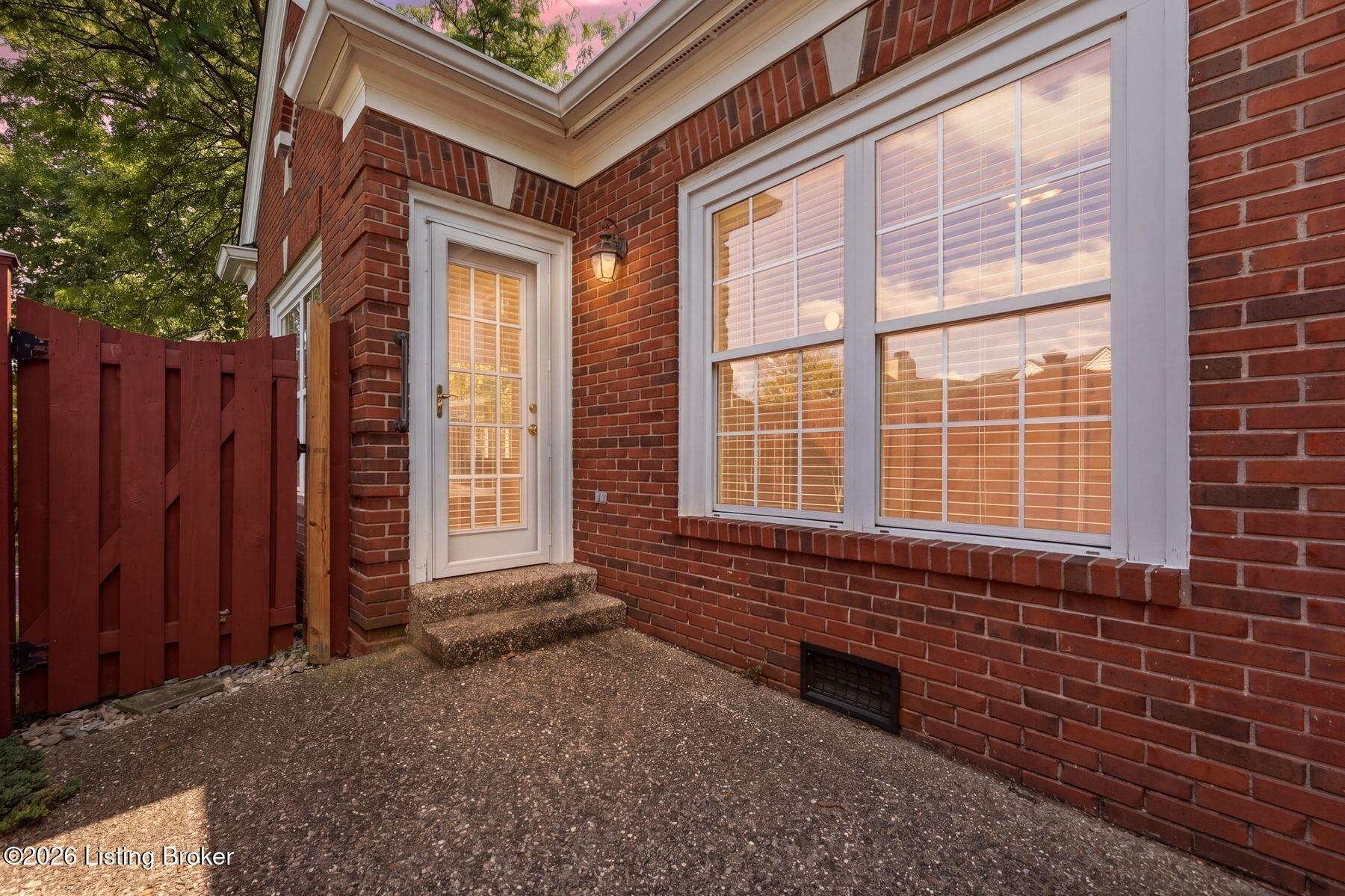 3823 Spring Arbor Dr