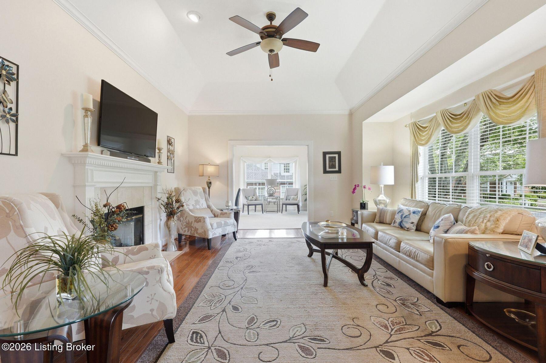 3823 Spring Arbor Dr