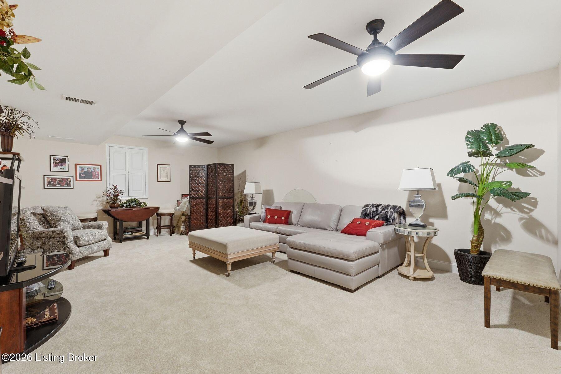 3823 Spring Arbor Dr
