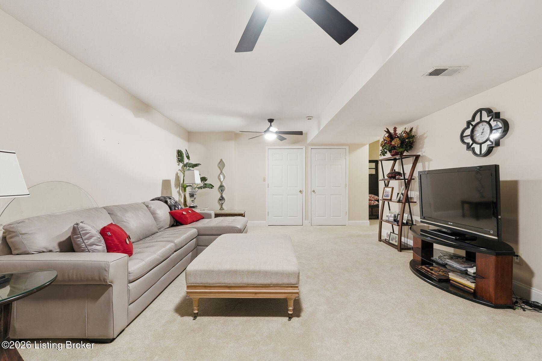 3823 Spring Arbor Dr