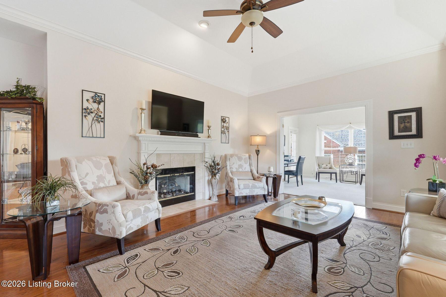 3823 Spring Arbor Dr