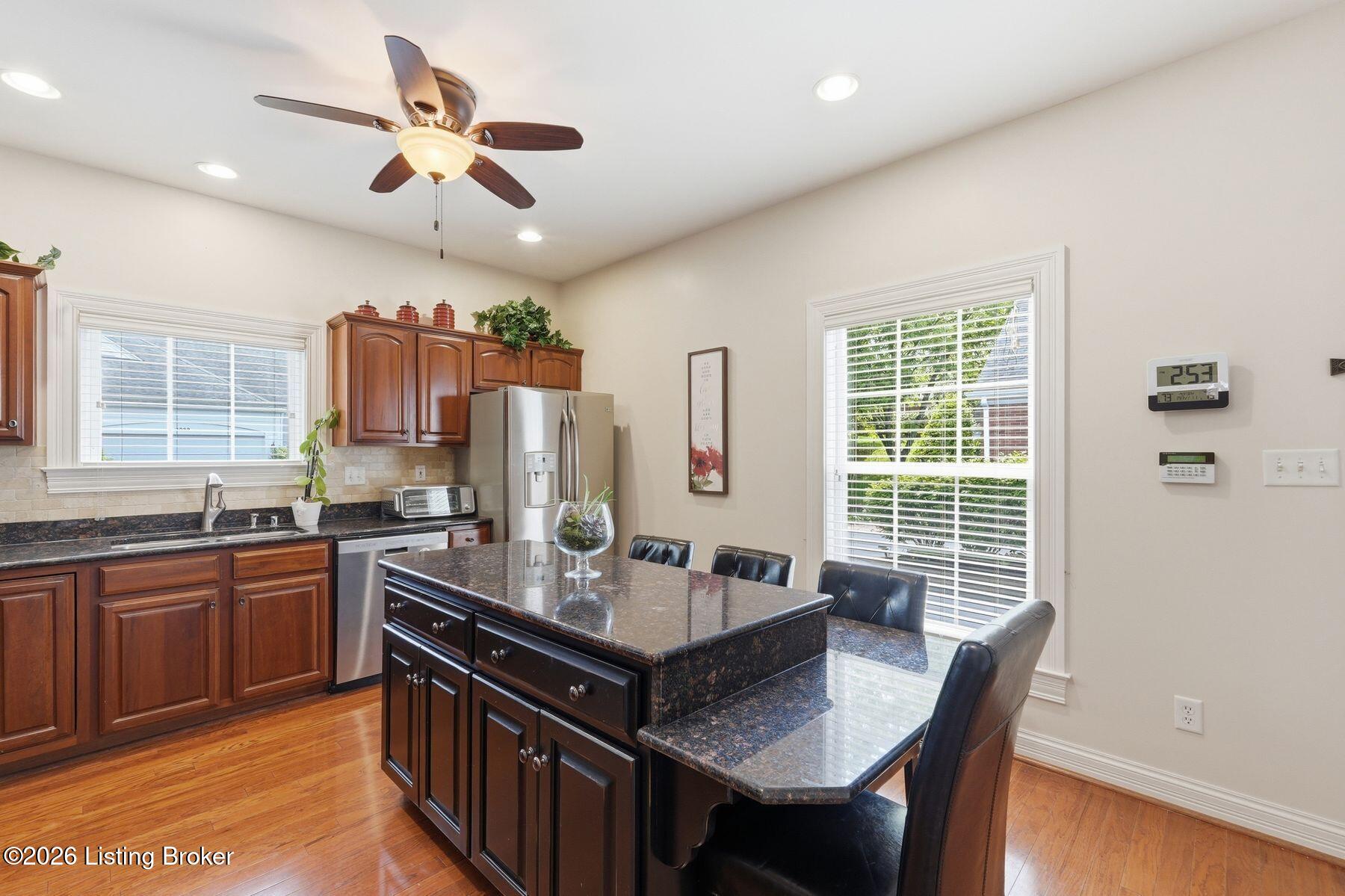 3823 Spring Arbor Dr