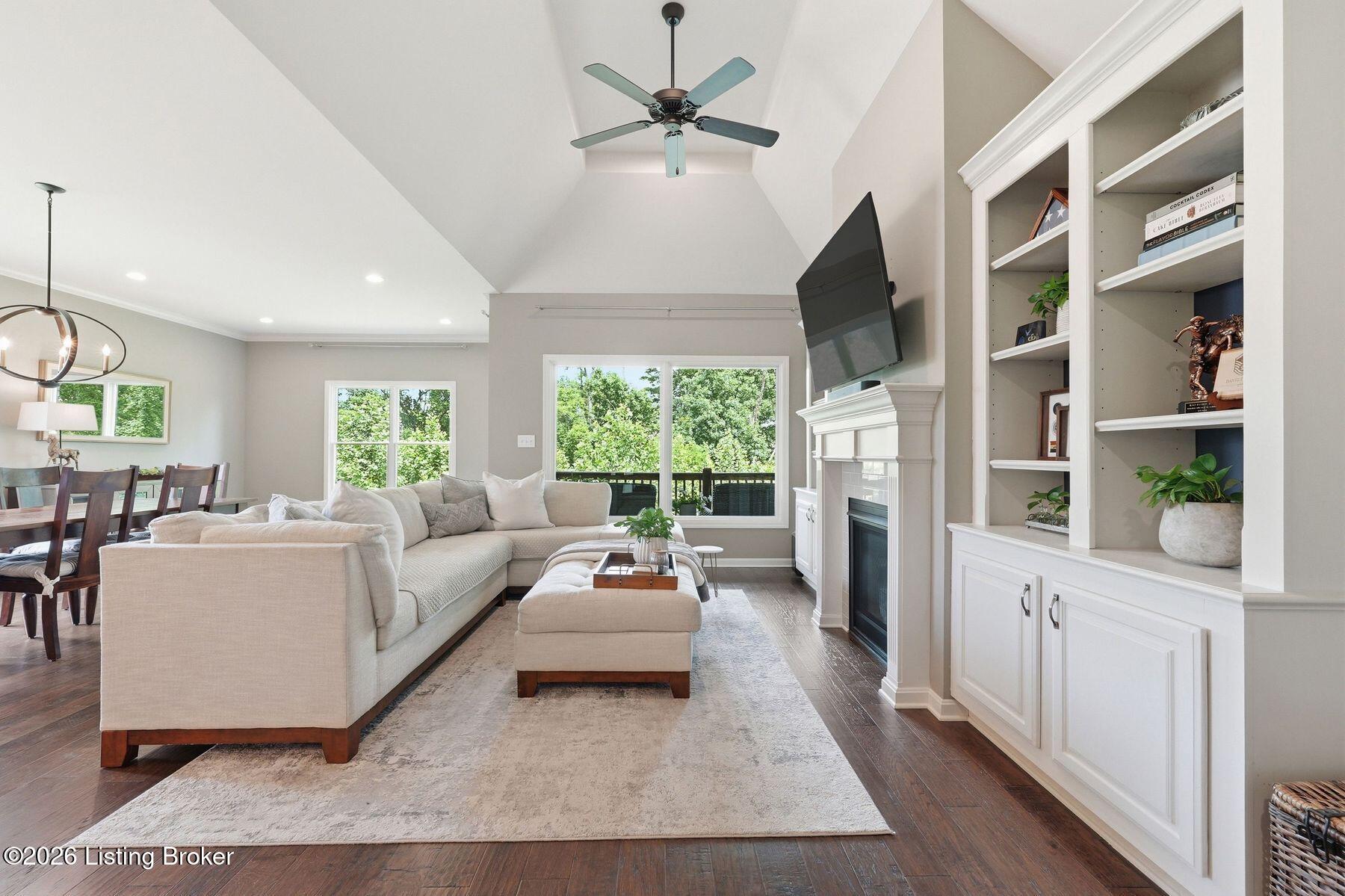 2405 Irish Bend Ct