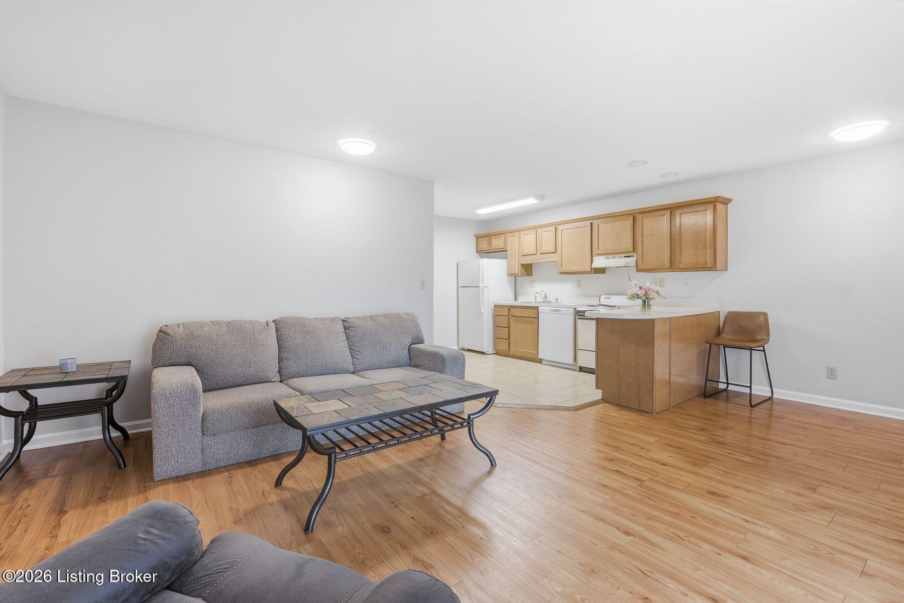 2738 Brownsboro Rd 1