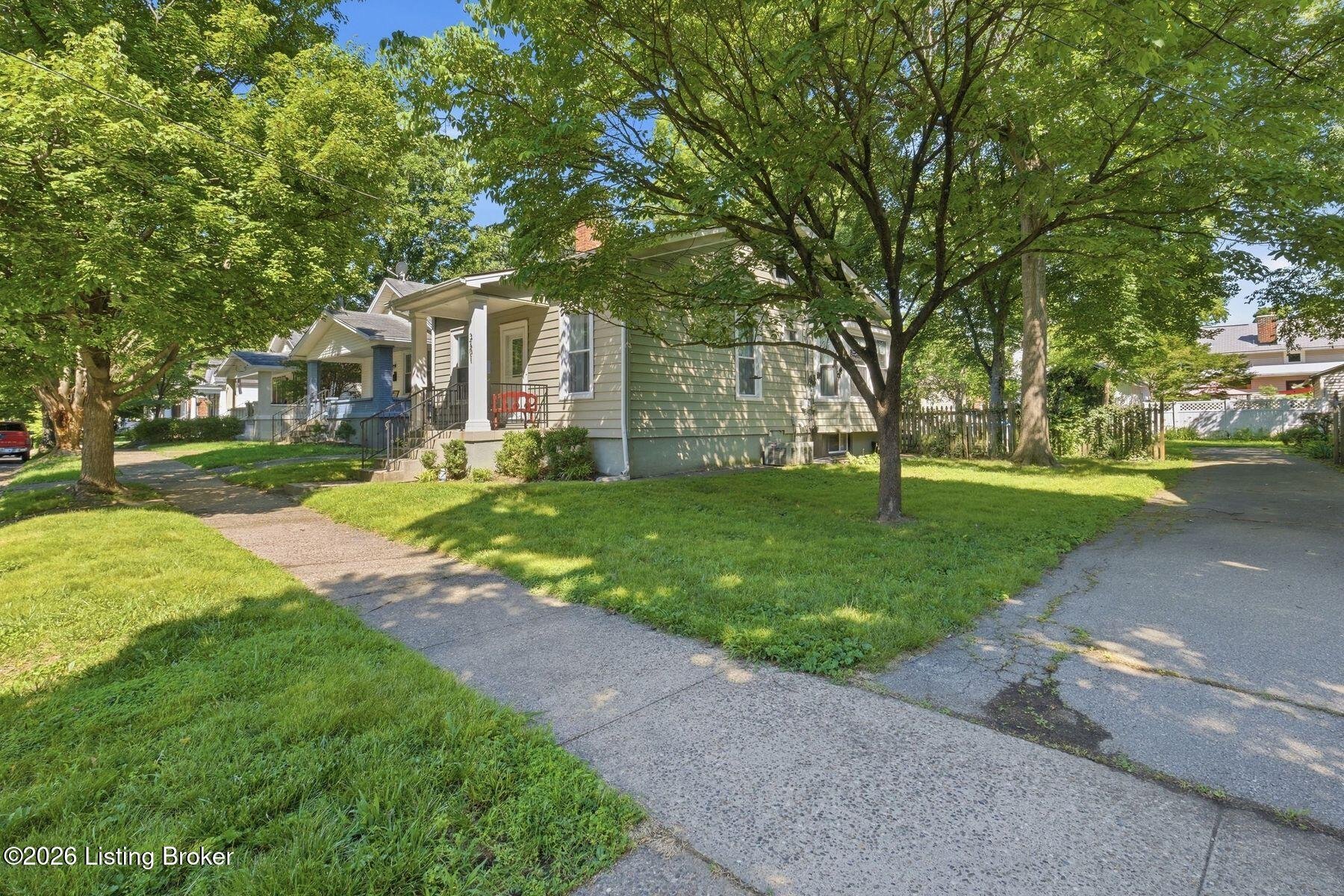 3301 Richard Ave