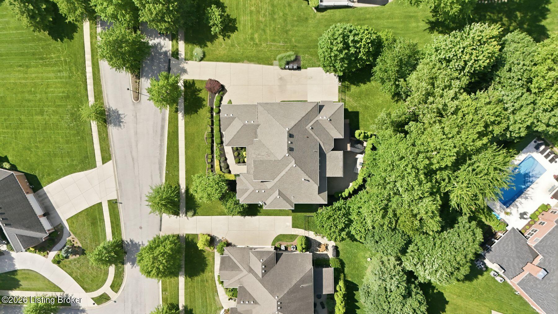 7403 Creekton Dr