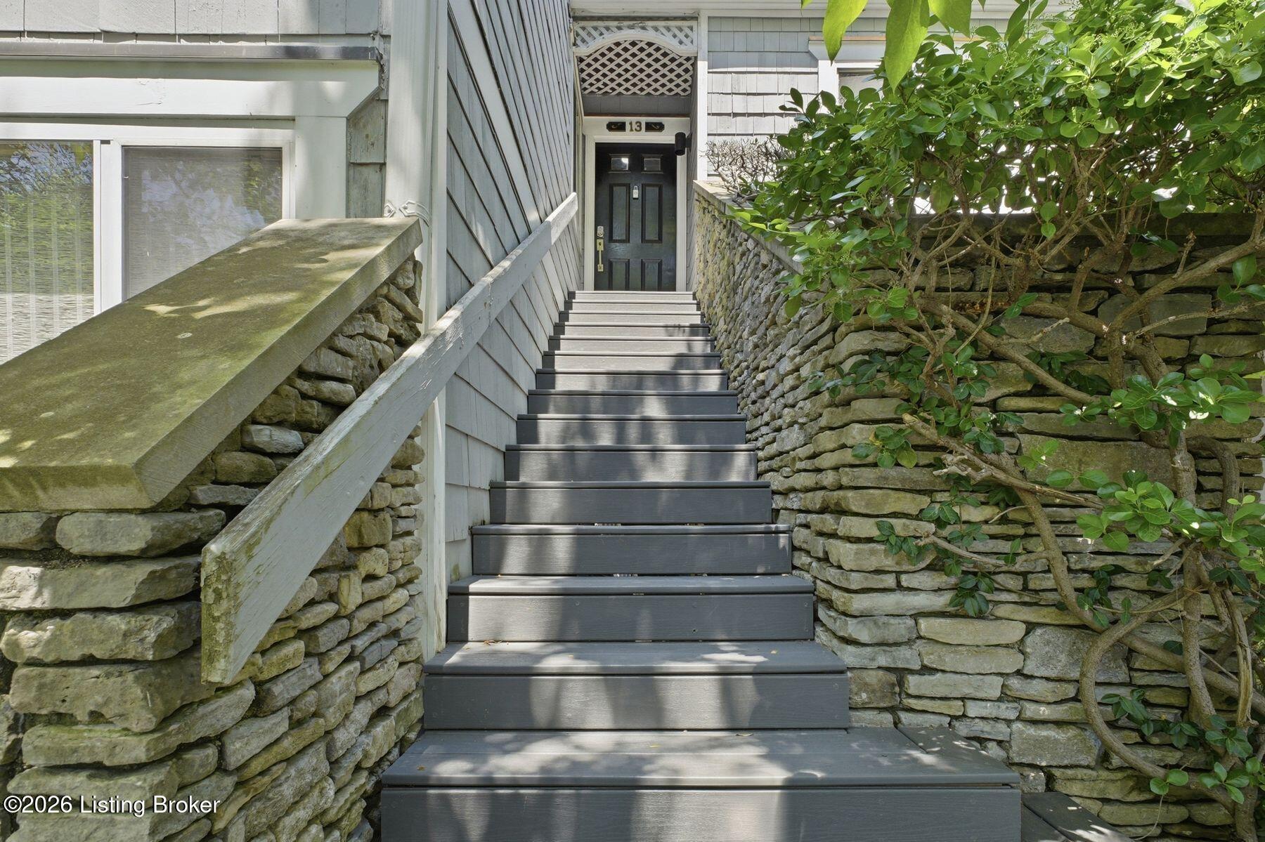 750 Zorn Ave 13