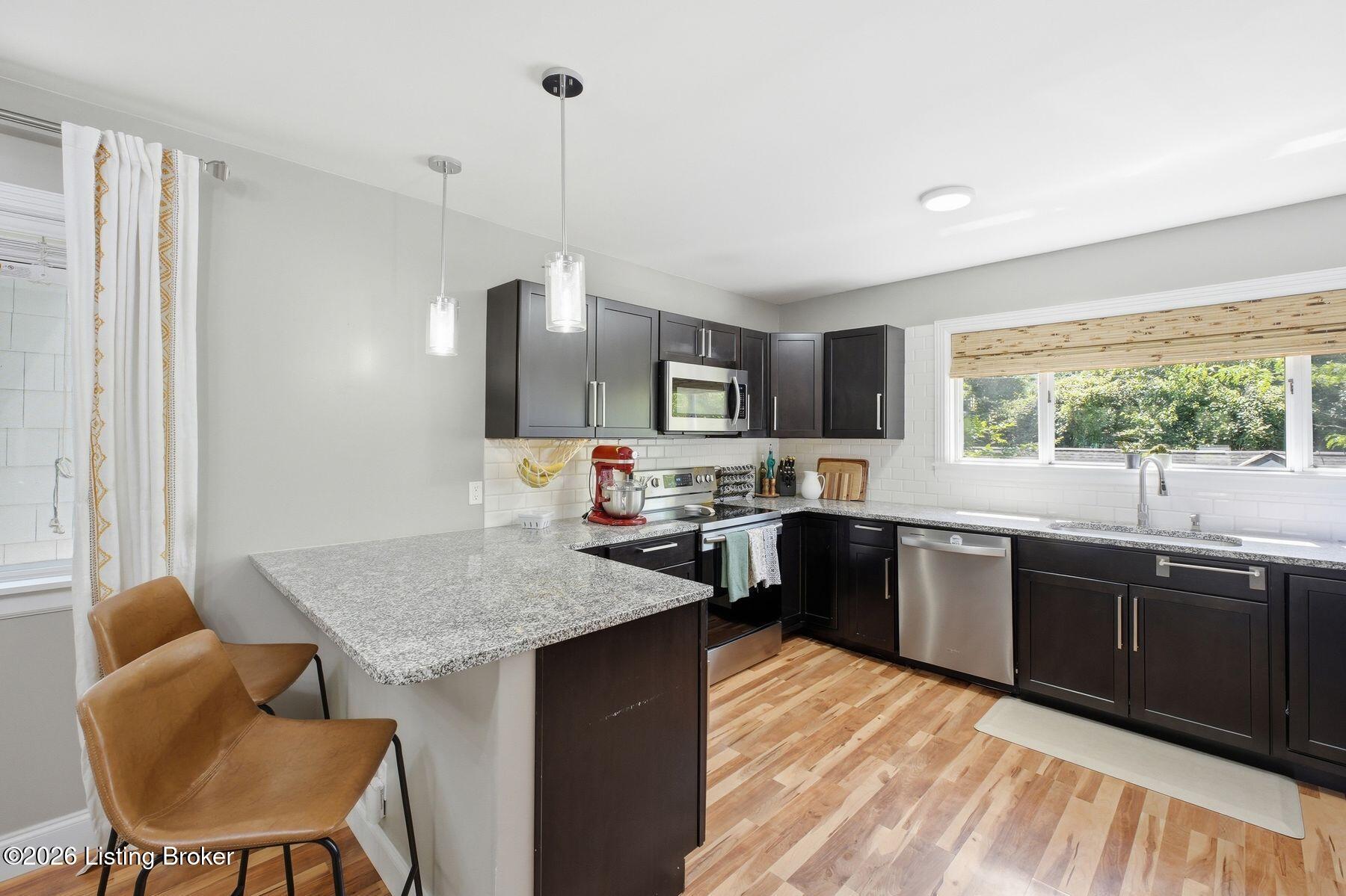 750 Zorn Ave 13