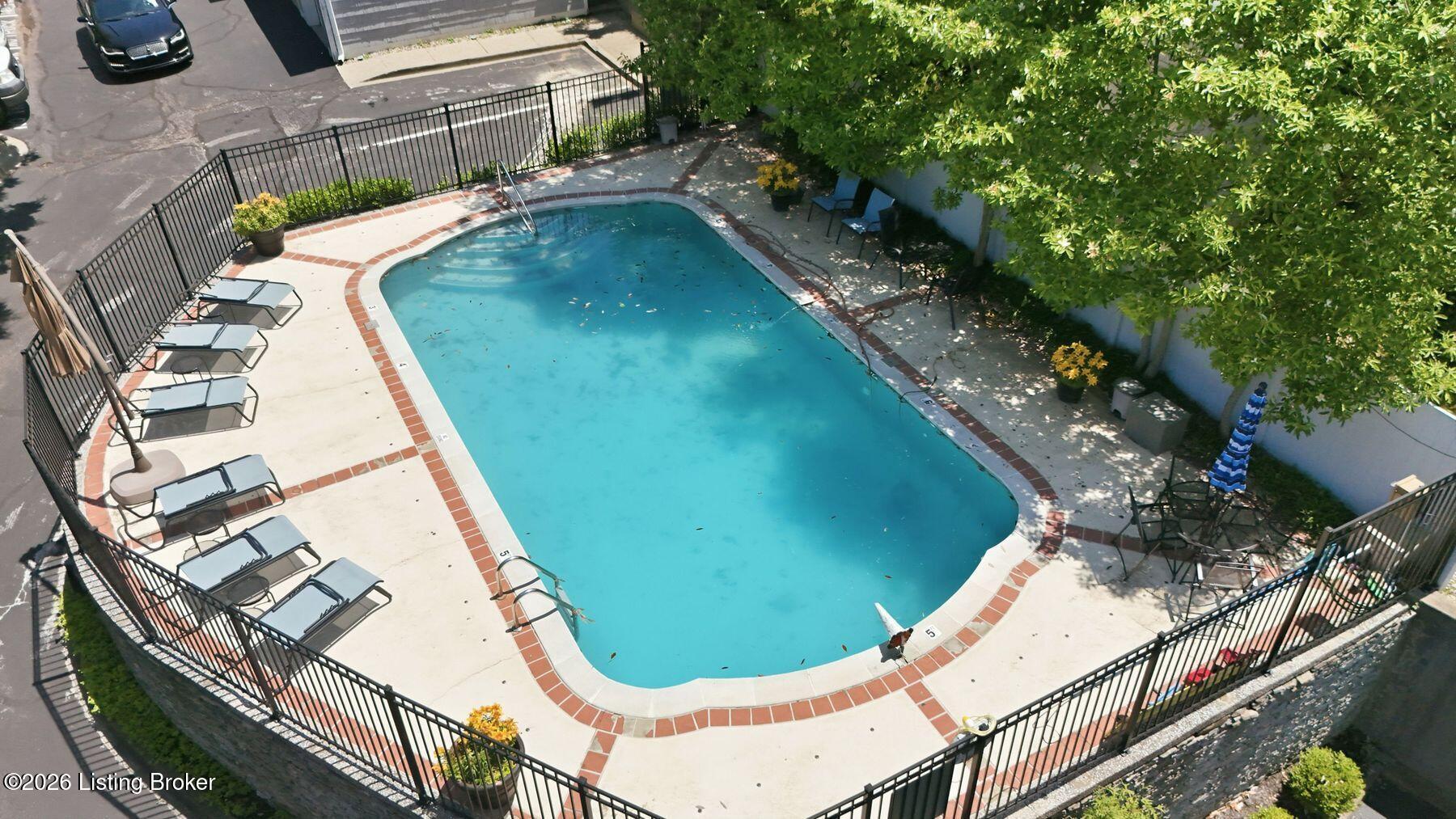 750 Zorn Ave 13