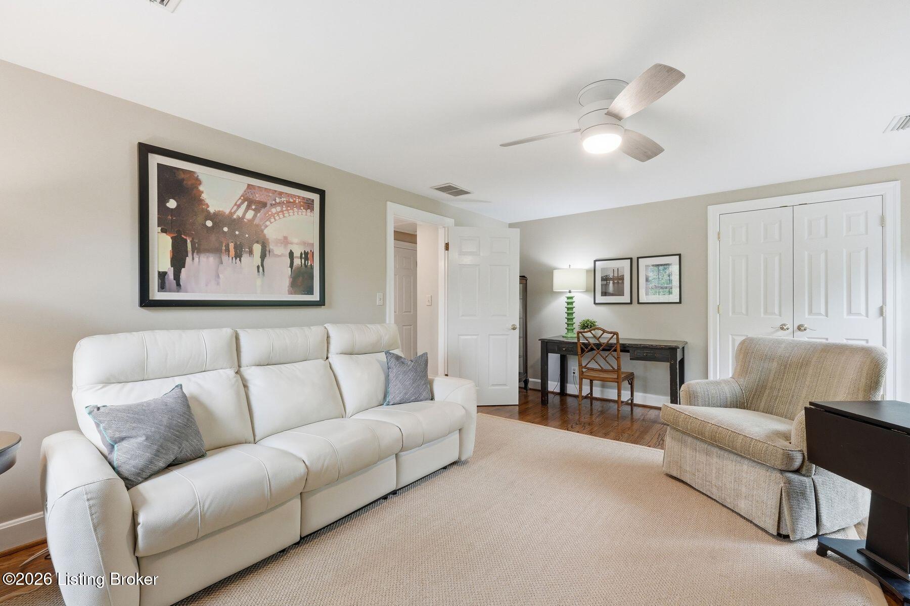 5103 Moccasin Ct