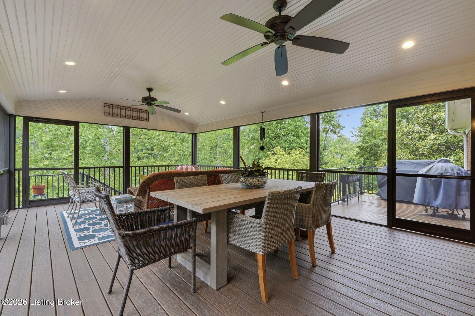 5103 Moccasin Ct