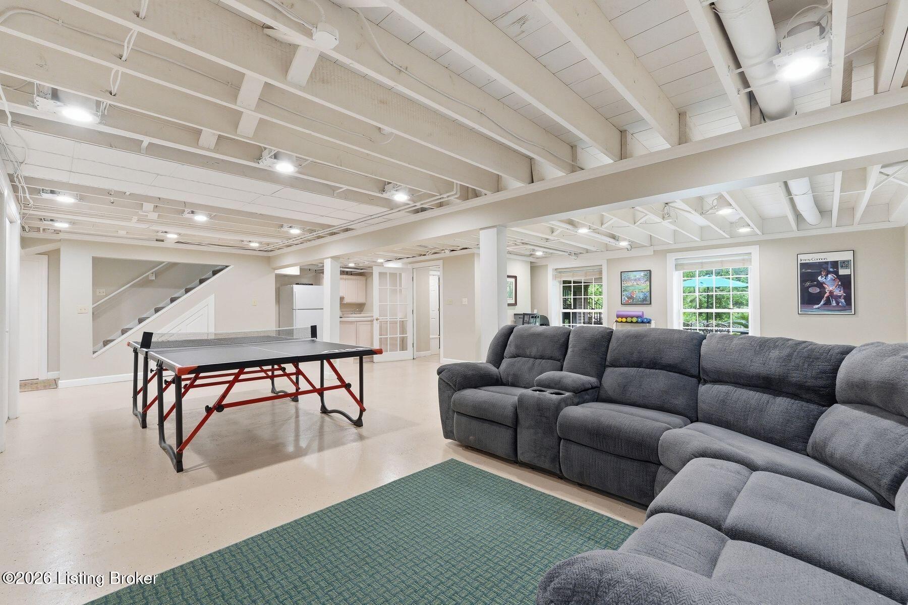 5103 Moccasin Ct
