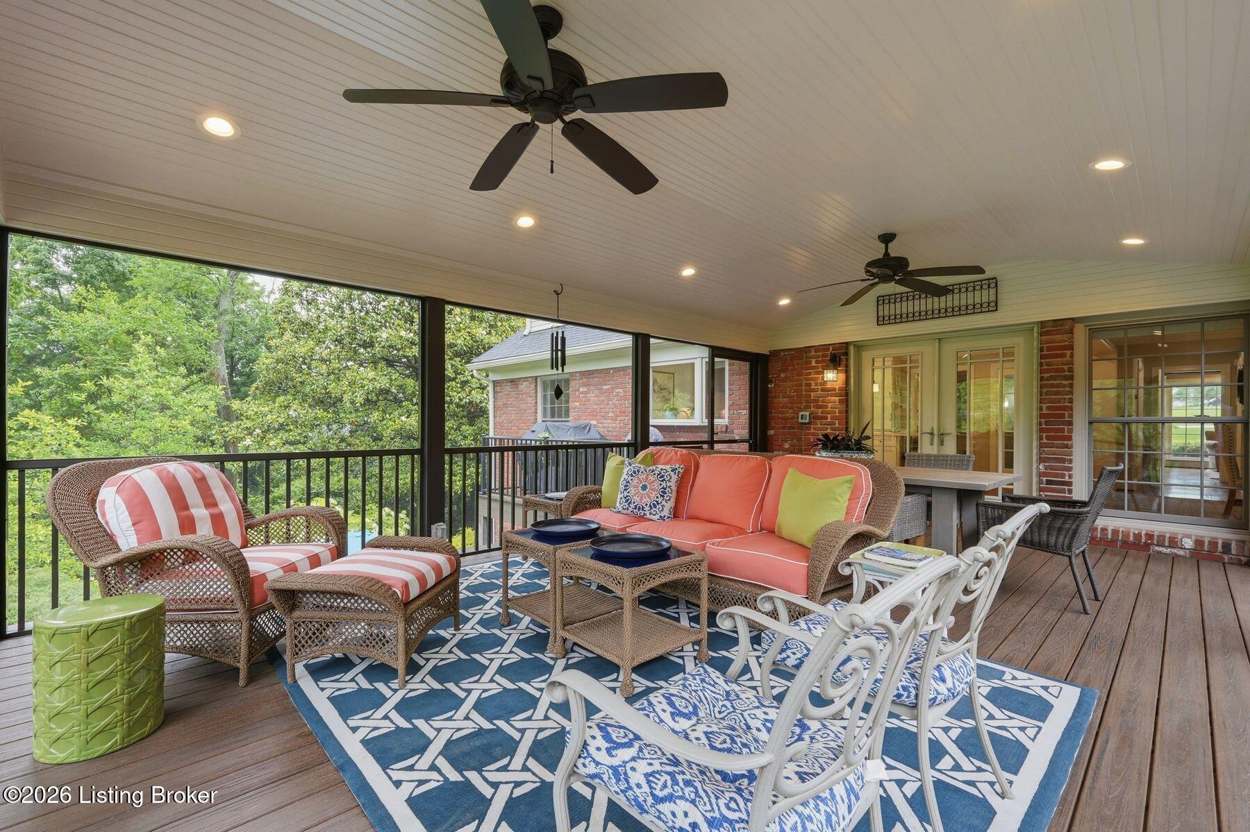 5103 Moccasin Ct