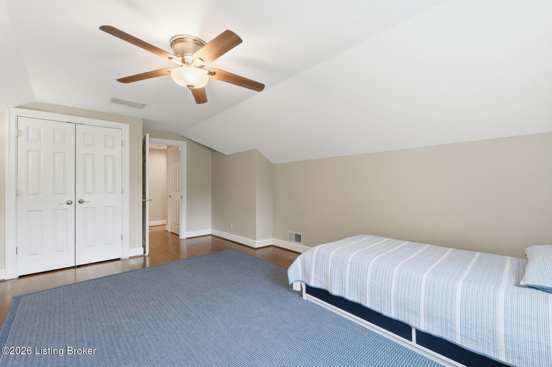 5103 Moccasin Ct