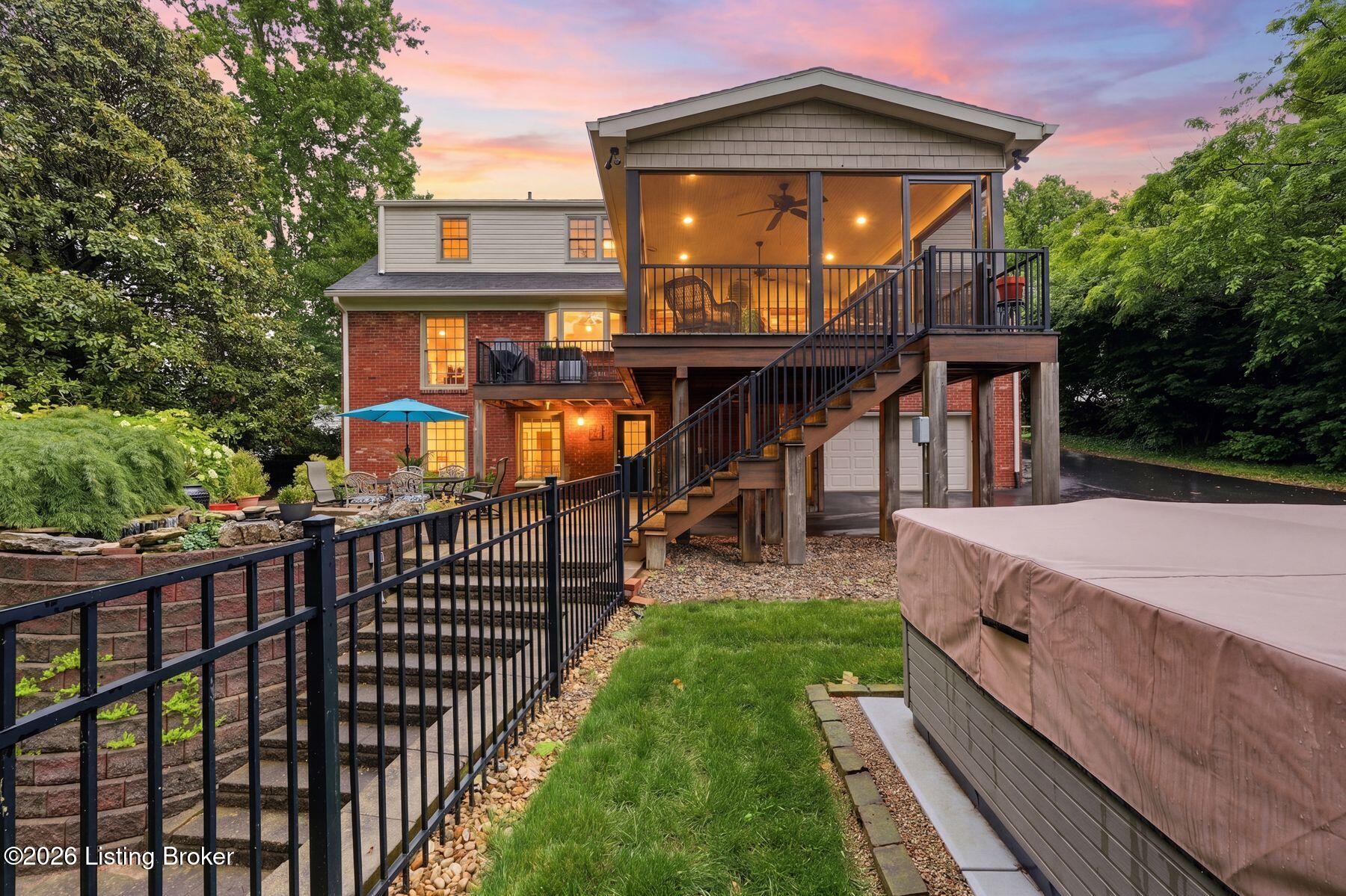 5103 Moccasin Ct