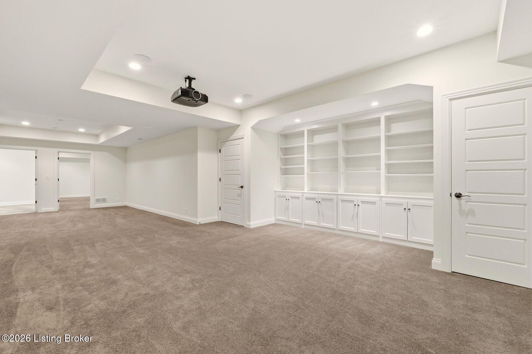 8808 Featherbell Blvd