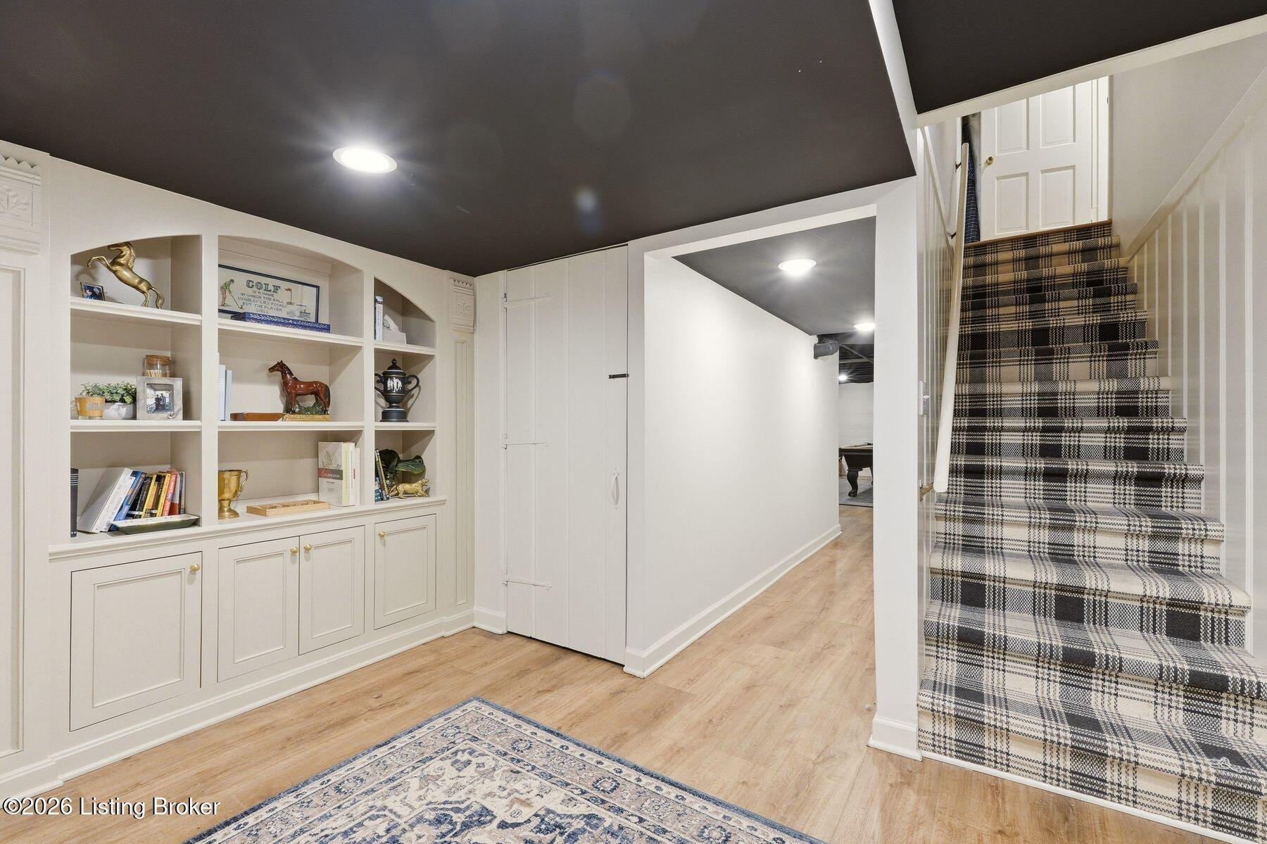 506 Jarvis Ln