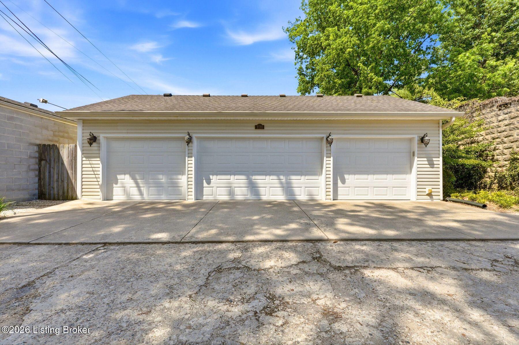 2110 Bonnycastle Ave