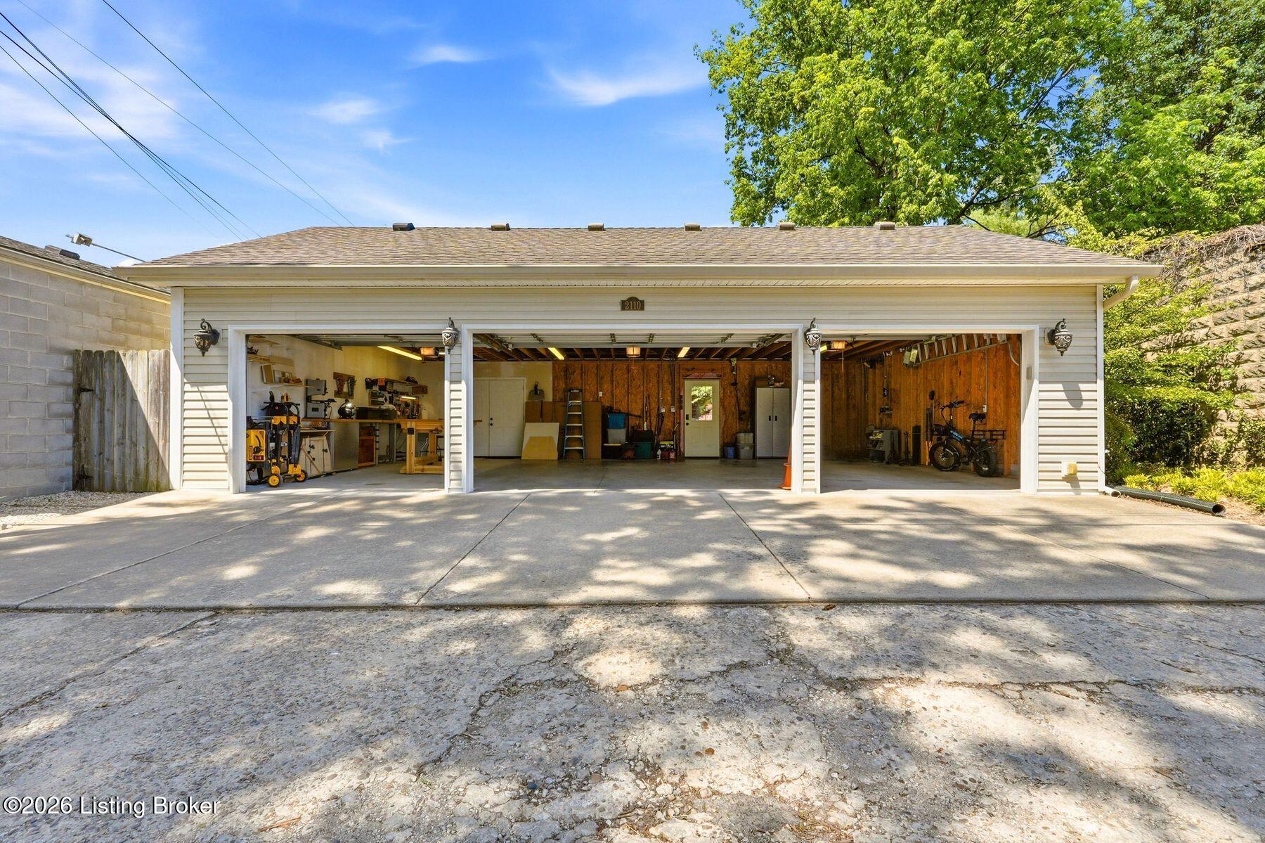 2110 Bonnycastle Ave