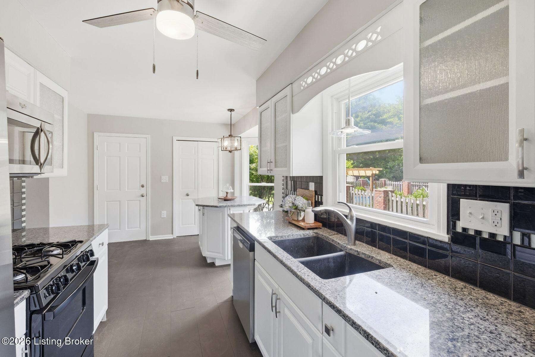 10110 Timberwood Cir
