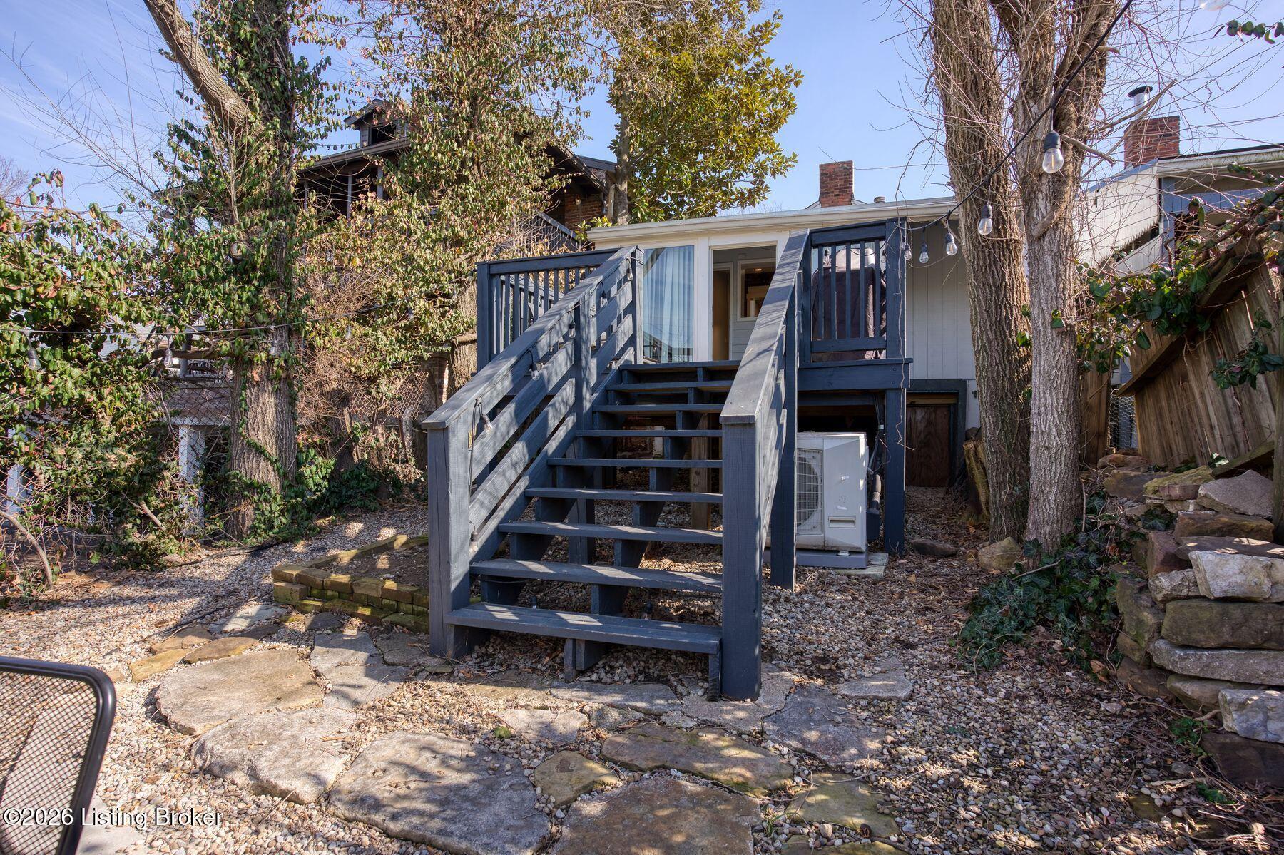 1667 Story Ave