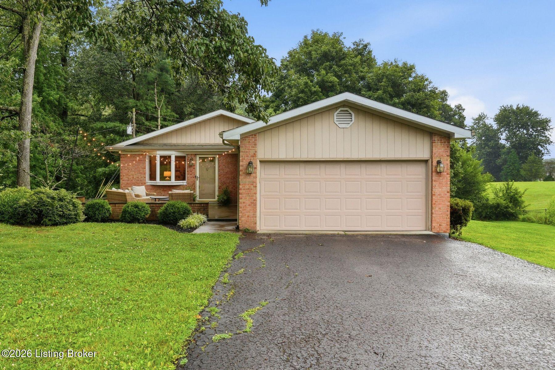 185 Autumn Way
