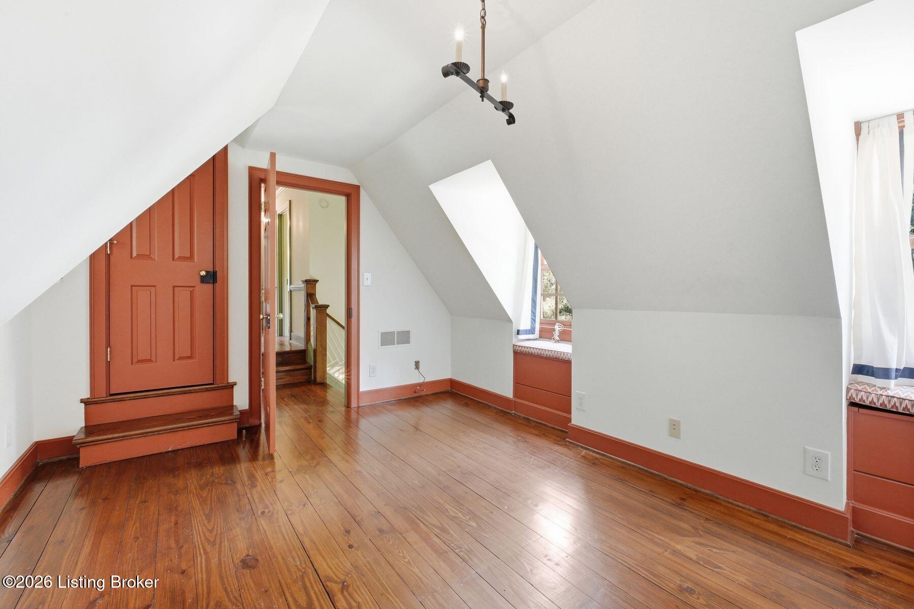 6224 Deep Cove Ct
