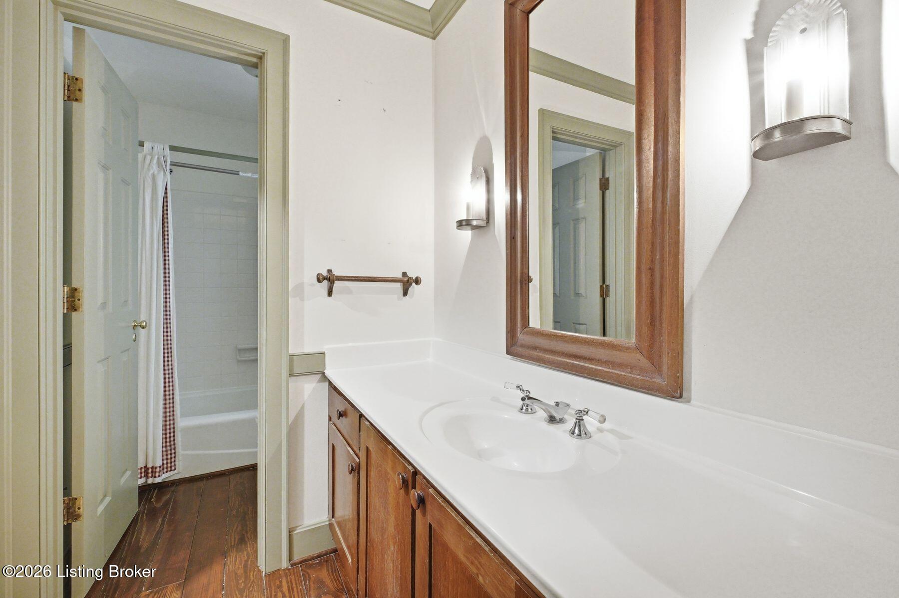 6224 Deep Cove Ct