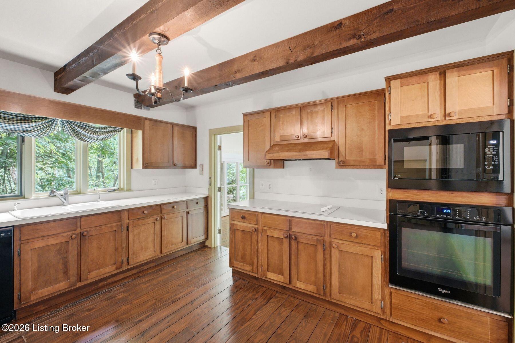 6224 Deep Cove Ct