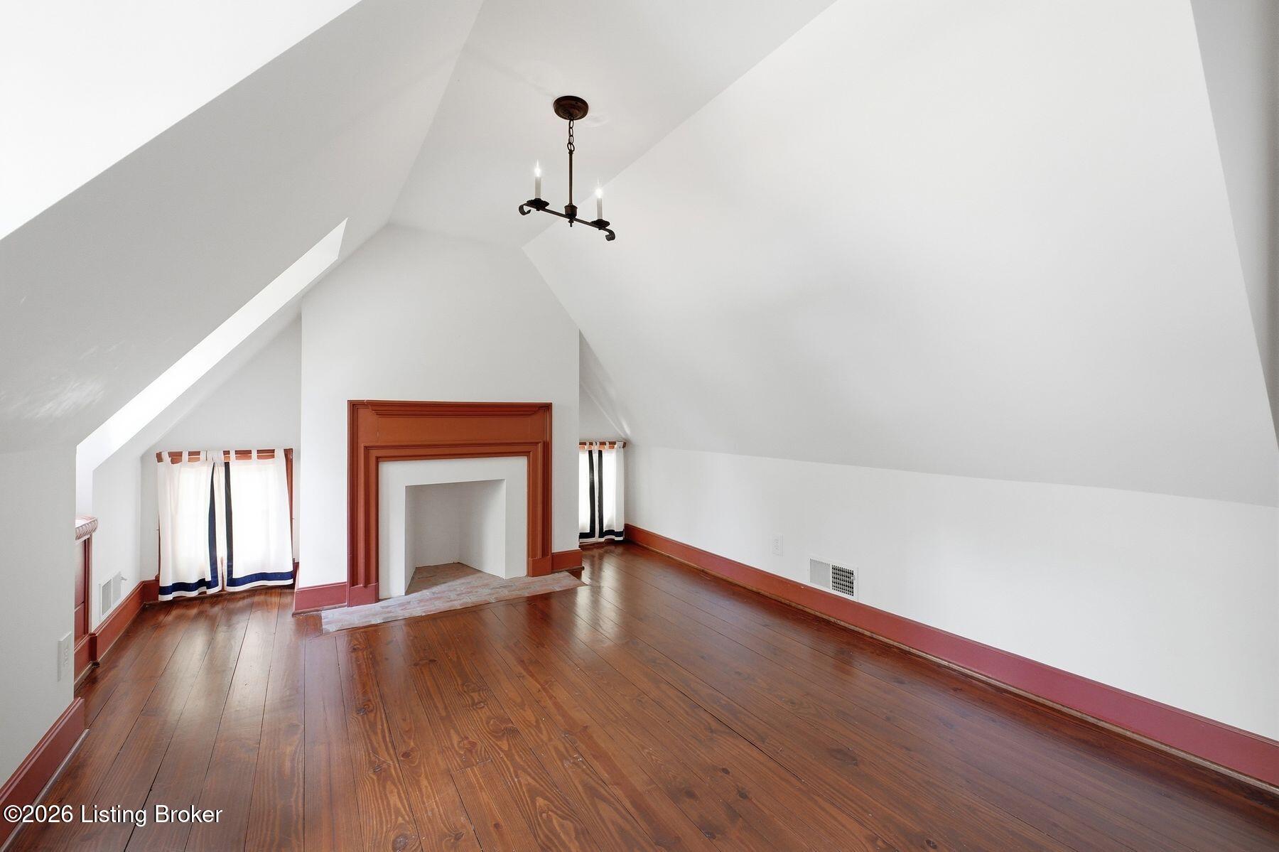 6224 Deep Cove Ct