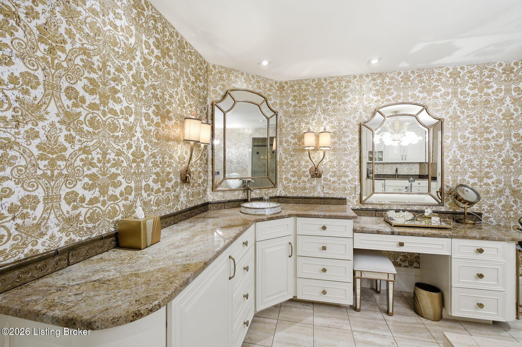 222 E Witherspoon St 1601