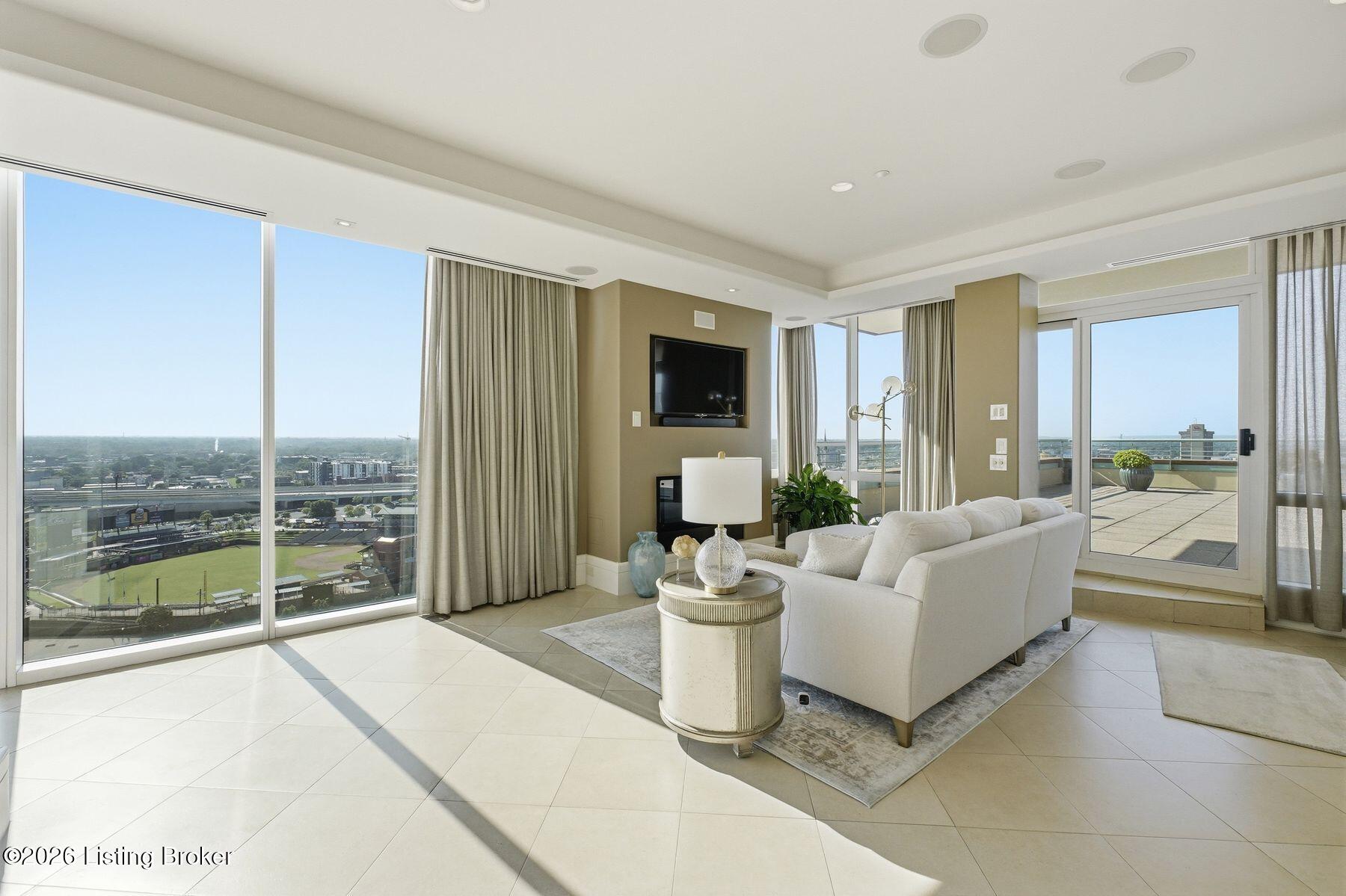 222 E Witherspoon St 1601