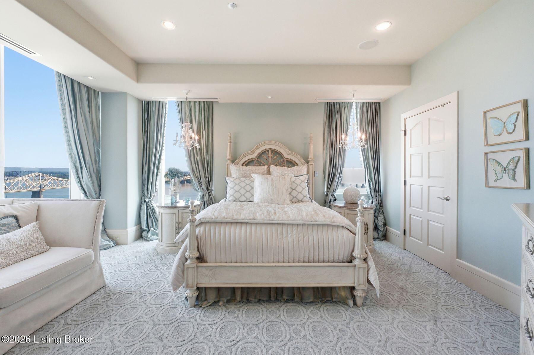 222 E Witherspoon St 1601