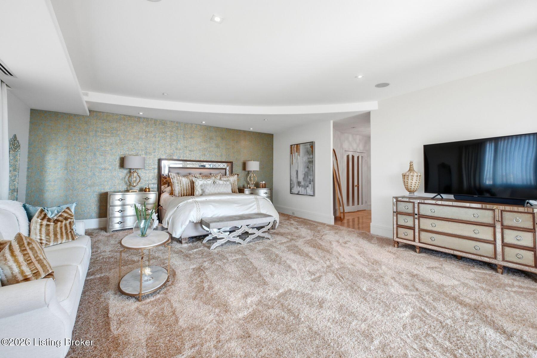 222 E Witherspoon St 1601