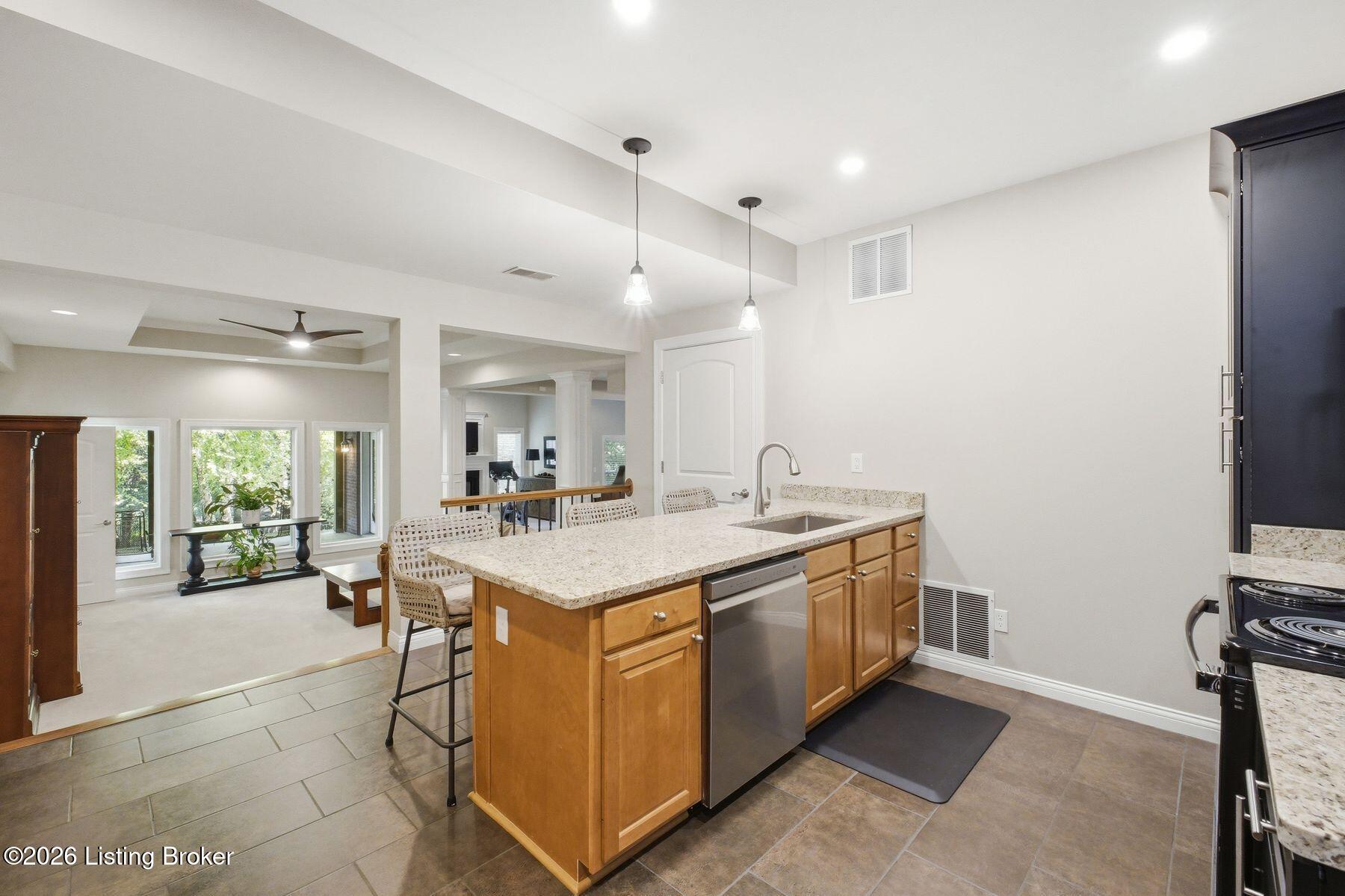 300 Longview Park Pl