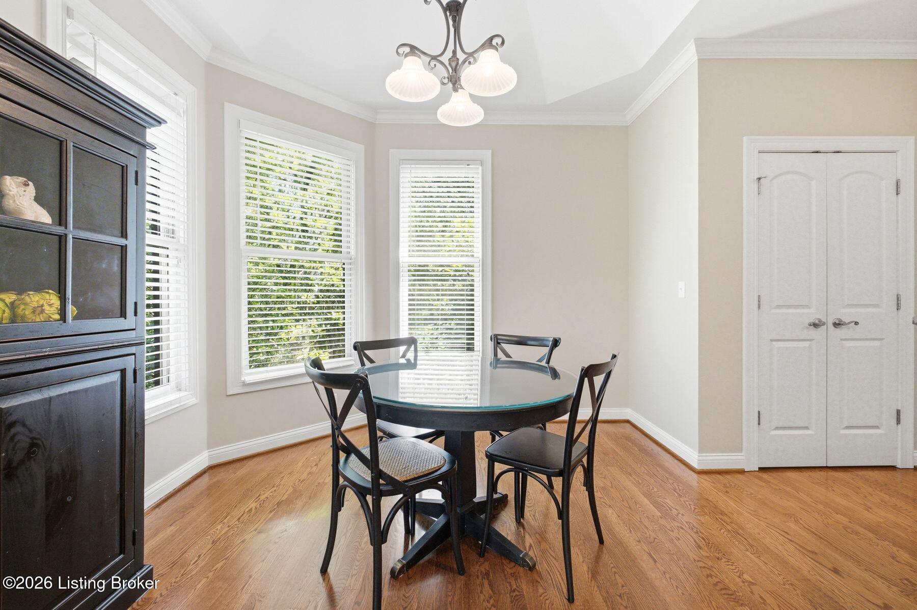 300 Longview Park Pl