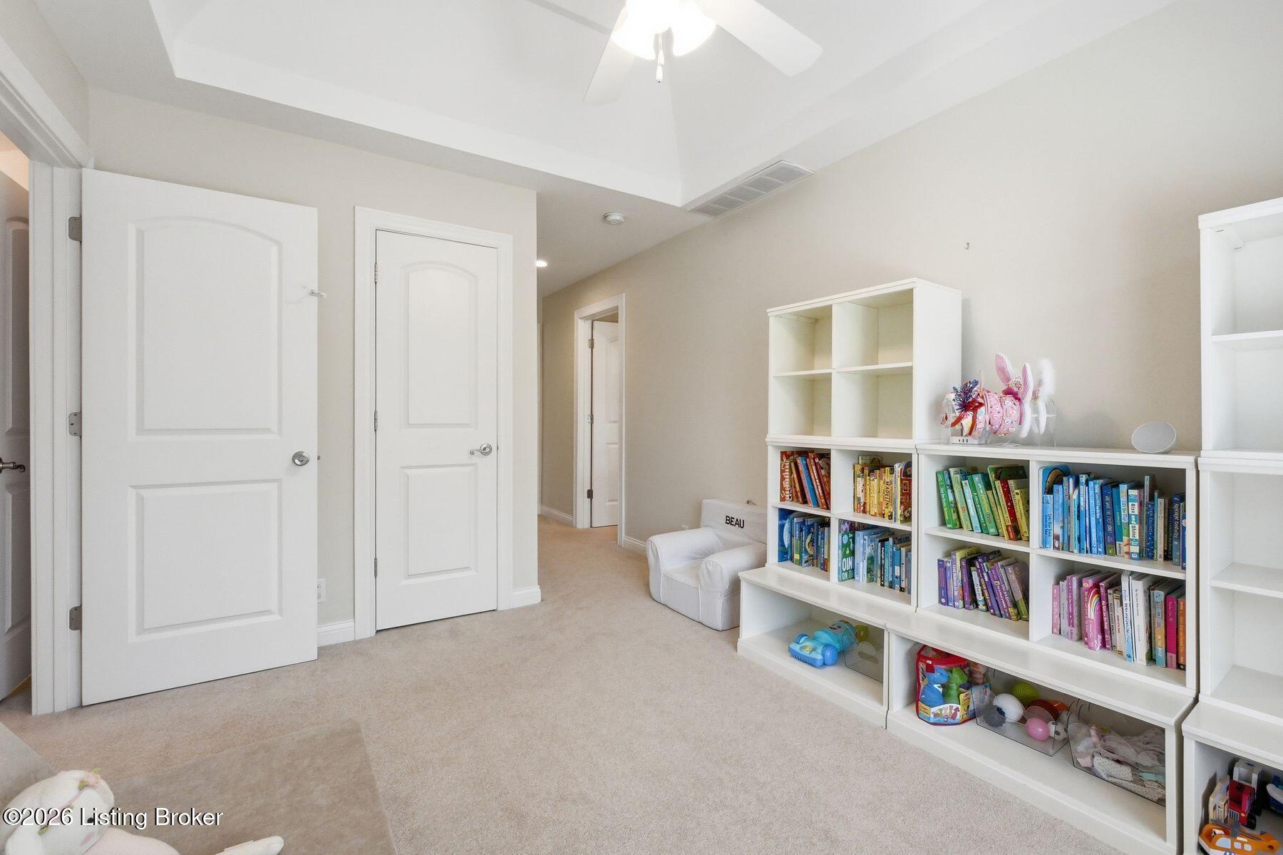 300 Longview Park Pl