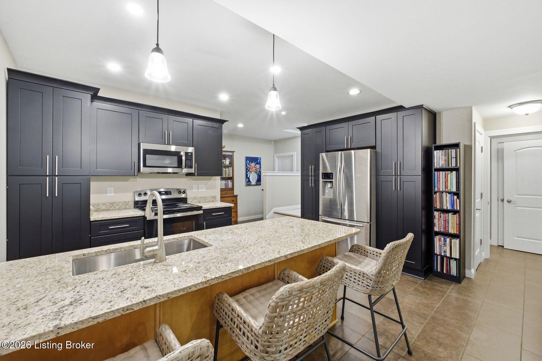 300 Longview Park Pl