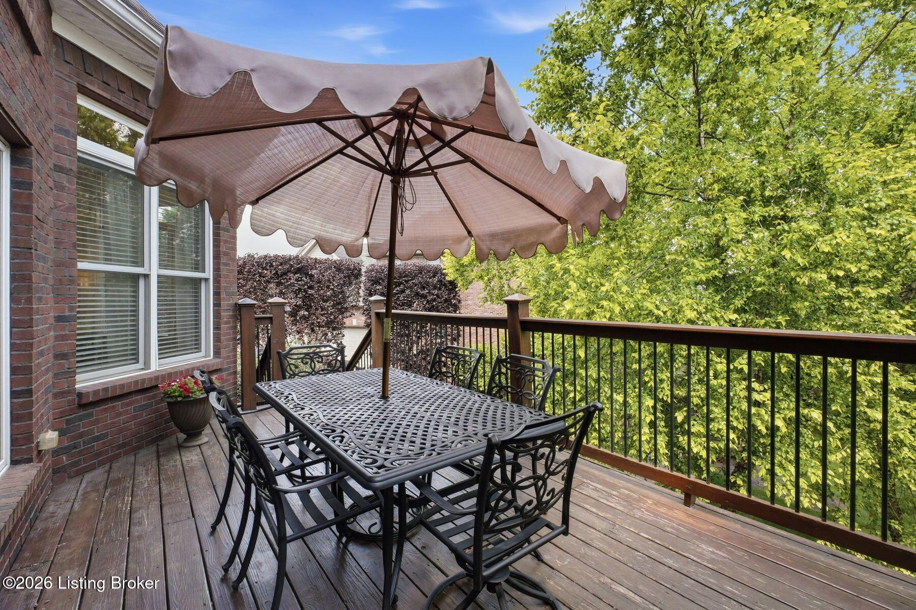 300 Longview Park Pl