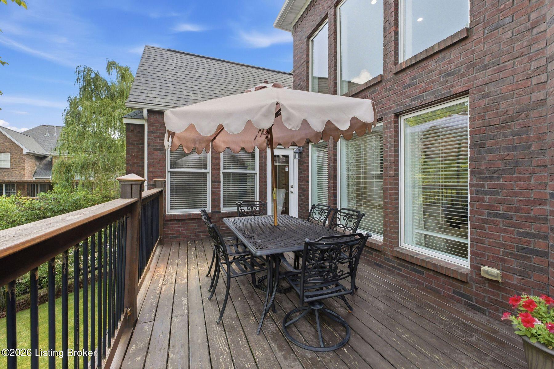 300 Longview Park Pl