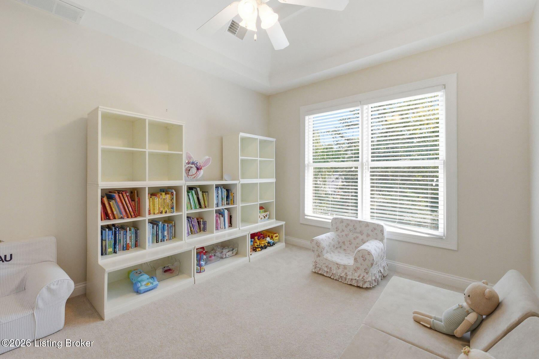 300 Longview Park Pl
