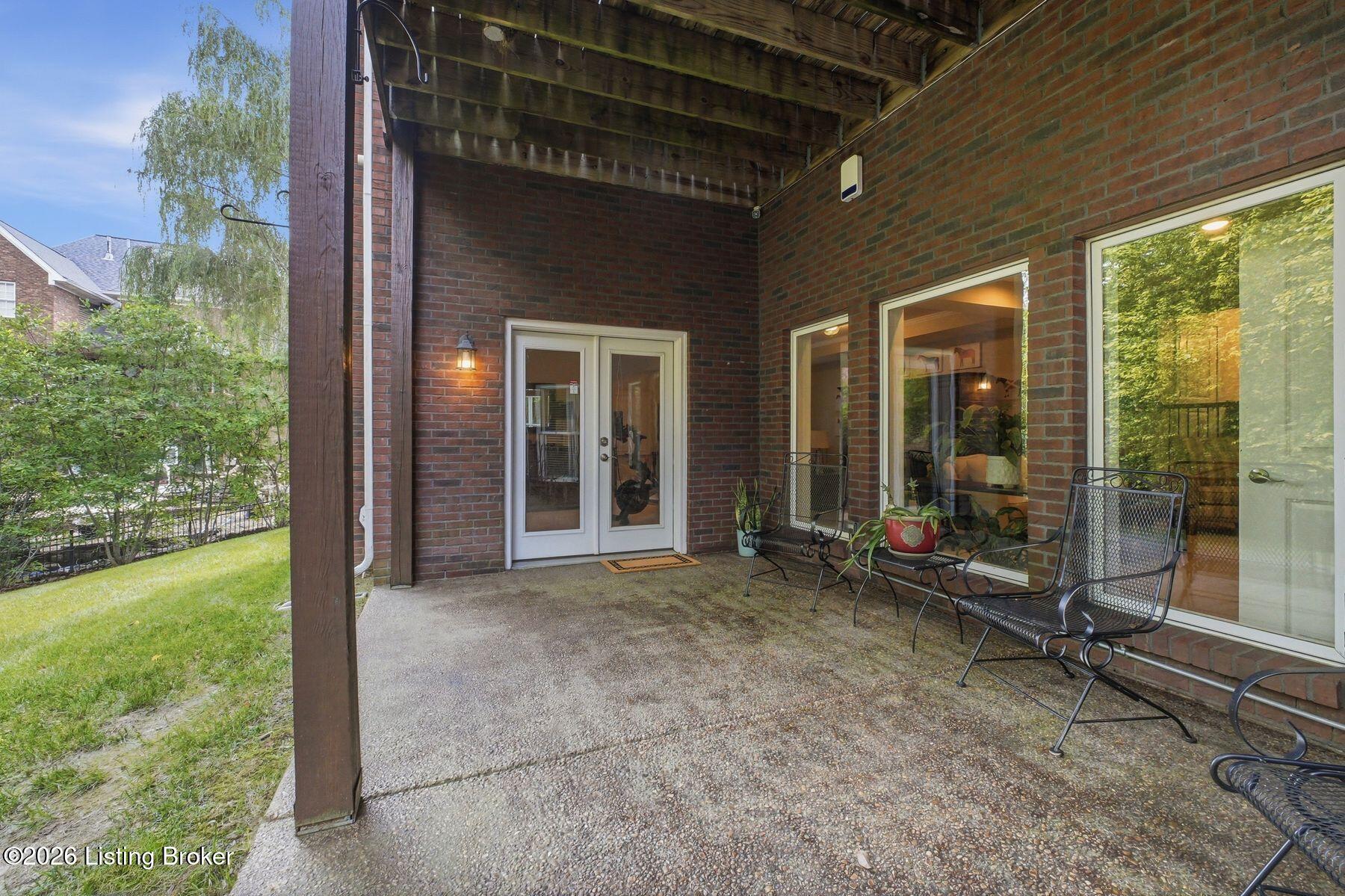 300 Longview Park Pl