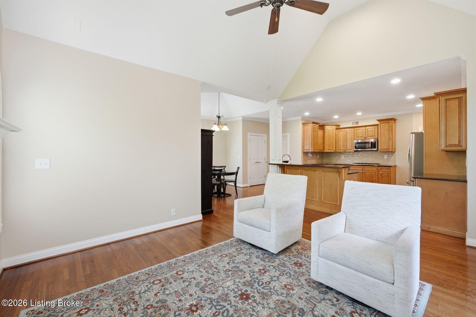 300 Longview Park Pl