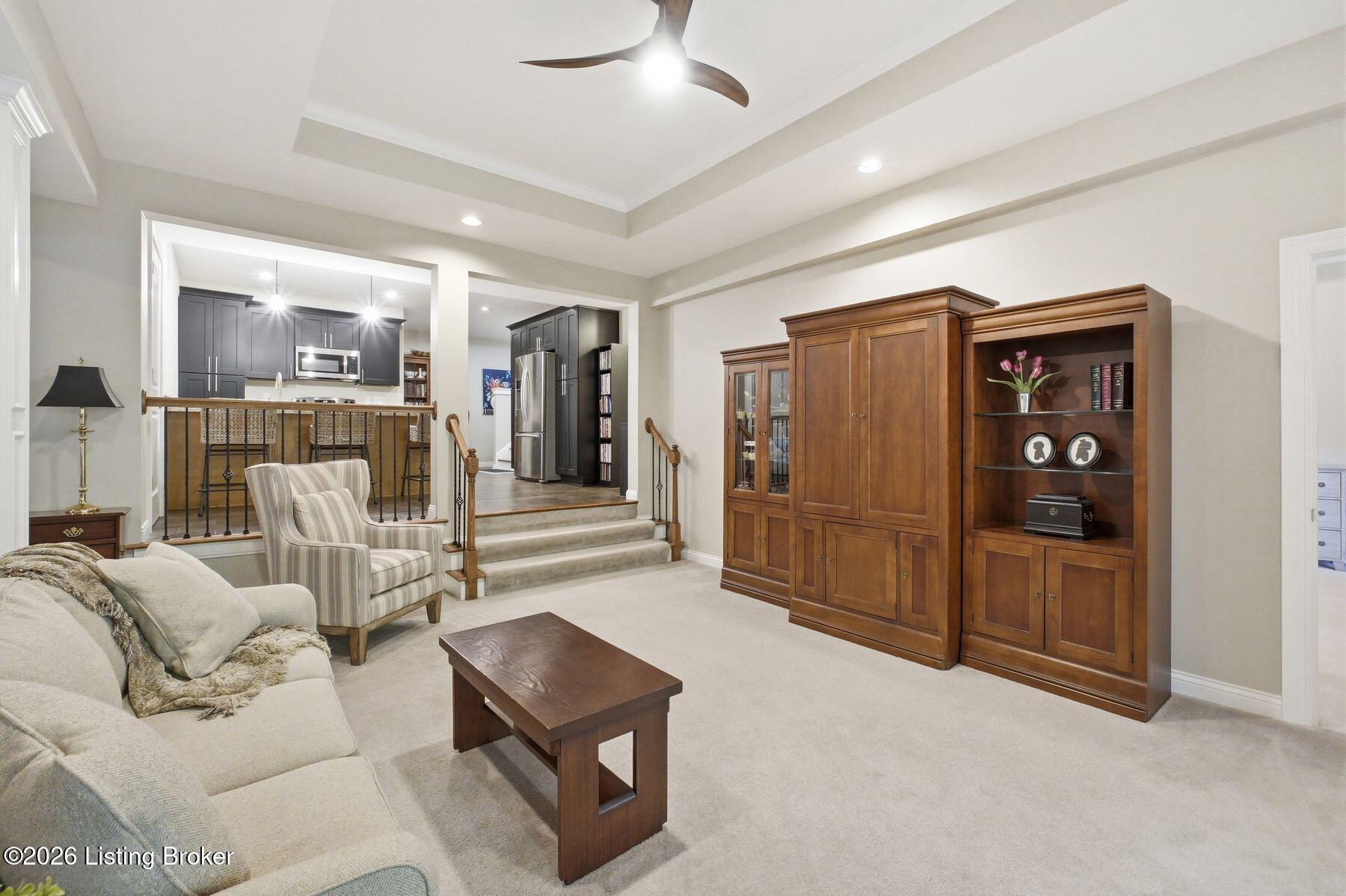 300 Longview Park Pl