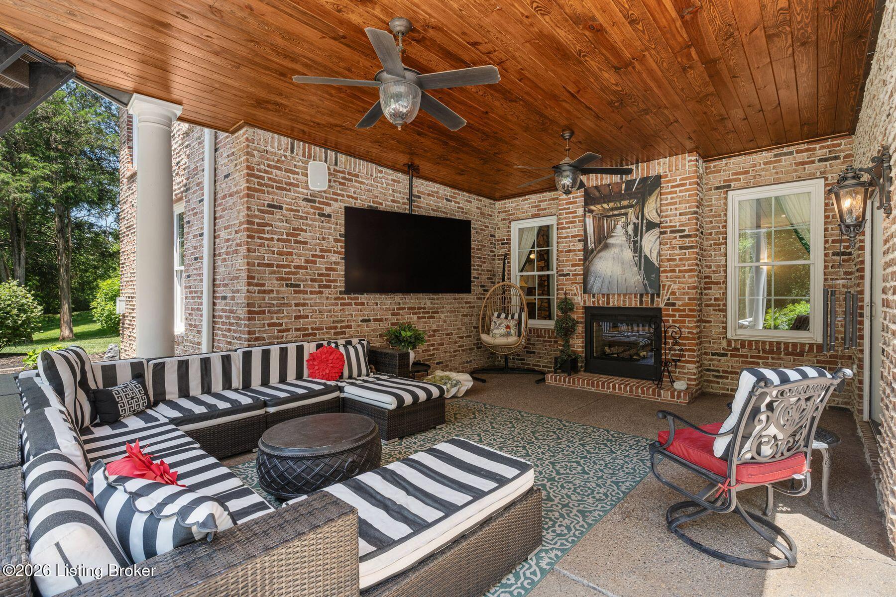 3021 Long Creek Way